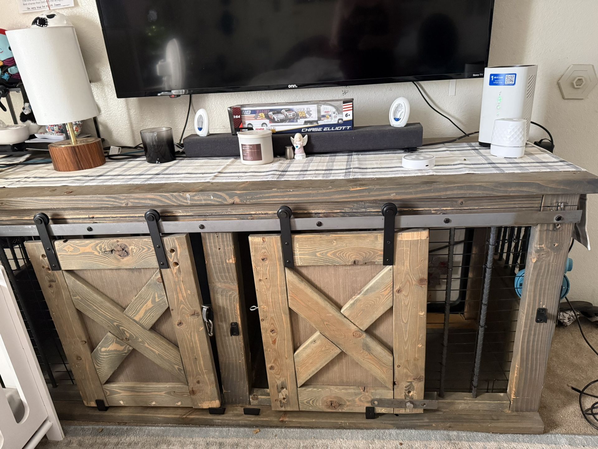 Custom Double Sided Kennel