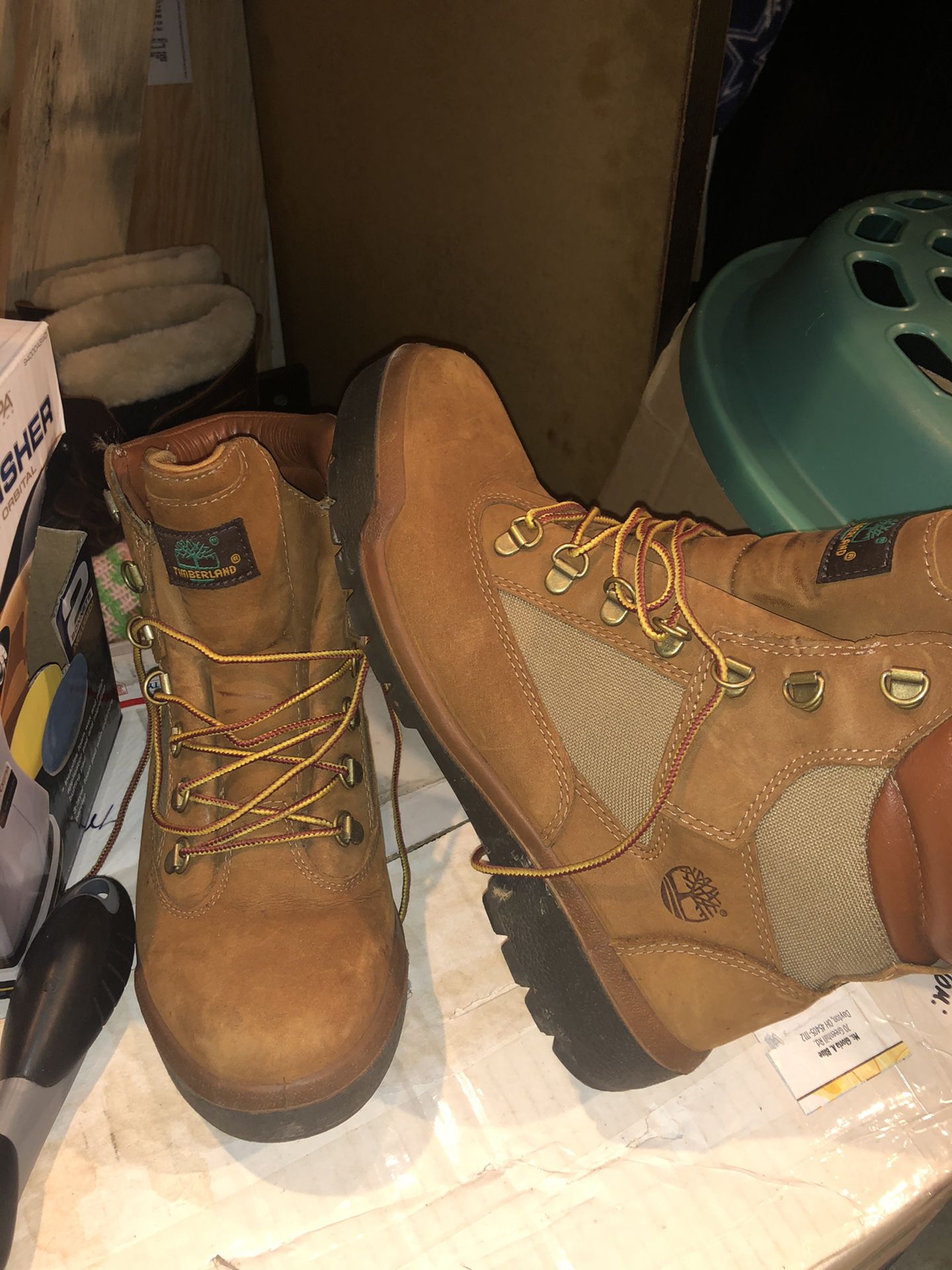 6in Timberlnd Field Boots size 9