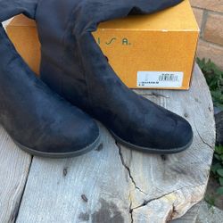 Boots Black Unisa Size 8