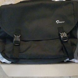 Lowepro passport messenger bag