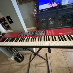 Nord Electro 3  73 Teclas