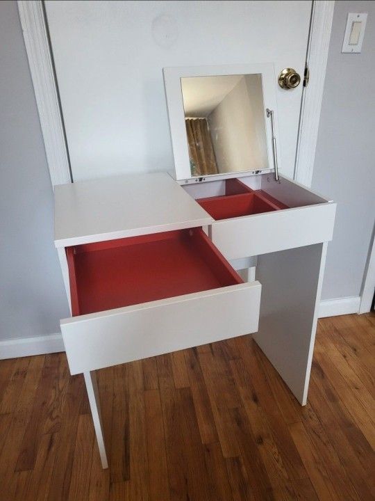 Ikea Brimnes Vanity/dressing table/small desk