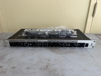 Behringer Super x CX 2300 3-Way Mono/2-Way Stereo Crossover