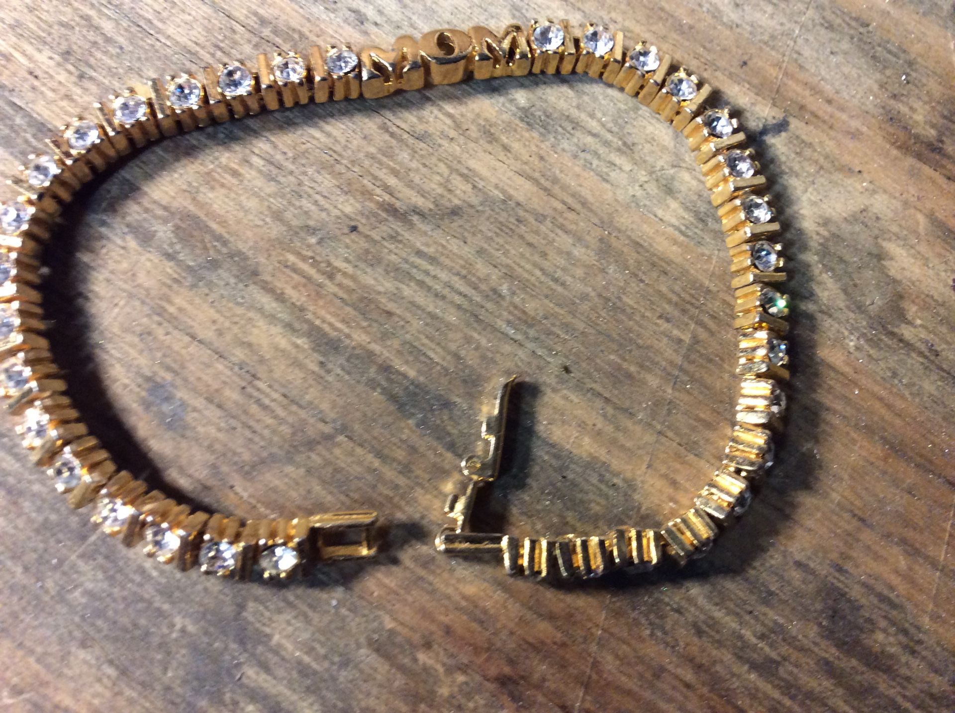 MOM Bracelet