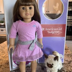 American Girl Doll Truly Me #13 w/ Himalayan Cat and 2 Outfits.
