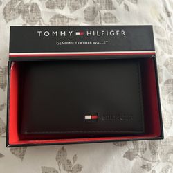 Tommy Hilfiger Men's Leather Bifold Wallet Valet Brown Rfid Wallet New