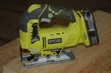 Ryobi Jig Saw With Battery 