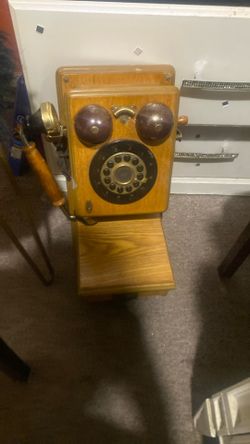 Antique 1927 Country Telephone