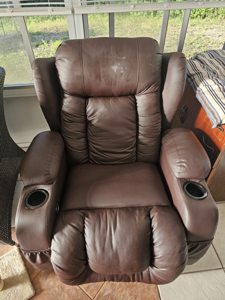 2 Recliners