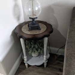 Very Nice Side Accent Table 