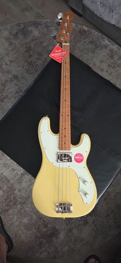 Squire Telecaster Bass