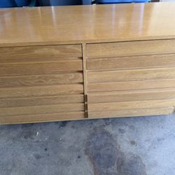 Mid Century Modern Chest Of Drawers 