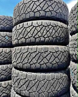 35x12.50/20 Nitto Selling a set of 4 tires in excellent condition 🫡