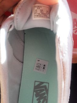 New women VANS $35