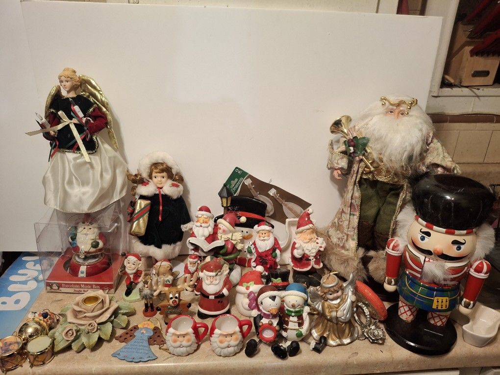 Christmas Bundle,music Box,salt & Pepper Shakers.large Chris Cringle.bells