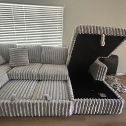 Grey Couch With Pull Out Bed And Storage 