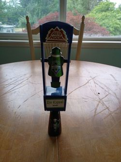 Red Hook Seattle Sounders Do Equal Blonde beer tap. Mancave
