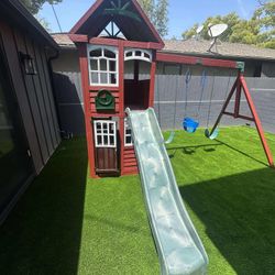 Swing Set  Delivery Included 