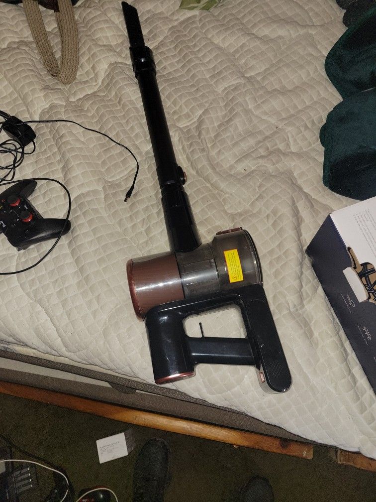 Cordless Vacuum