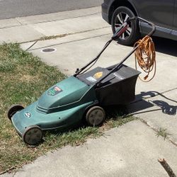 Craftman electric lawnmower, rare back works perfect with a good condition
