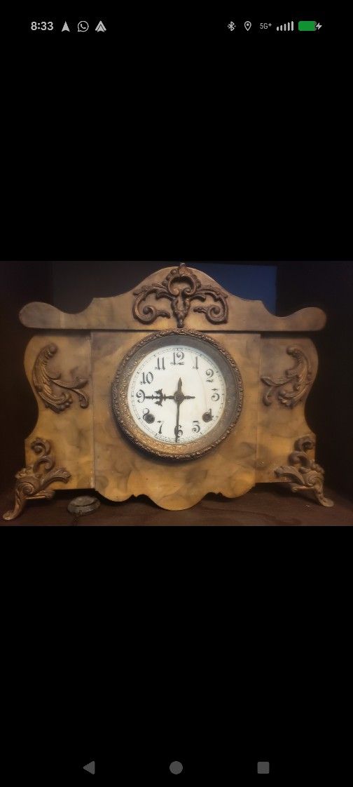 Mantle Clock