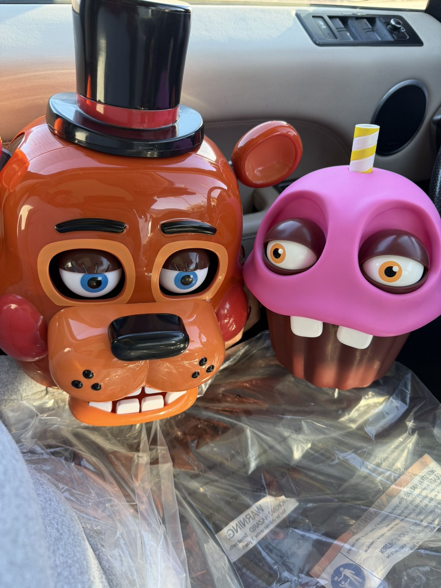 Freddy Head & Cup