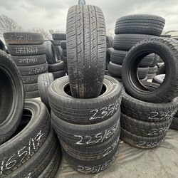 Used set Continental 235/65/17 Control Contact tour A/S plus