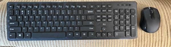 Rii Wireless Keyboard & Wireless Mouse