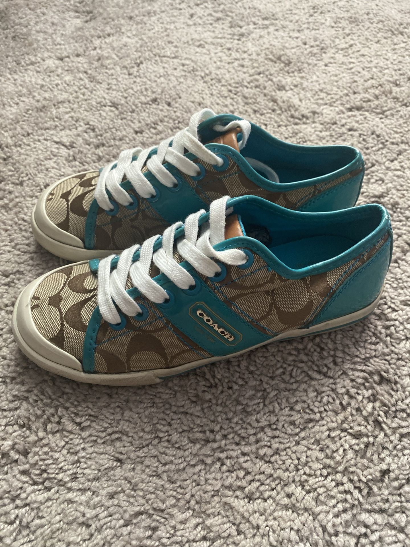 Limited Edition Coach New York Teal/brown Women’s Size 5US