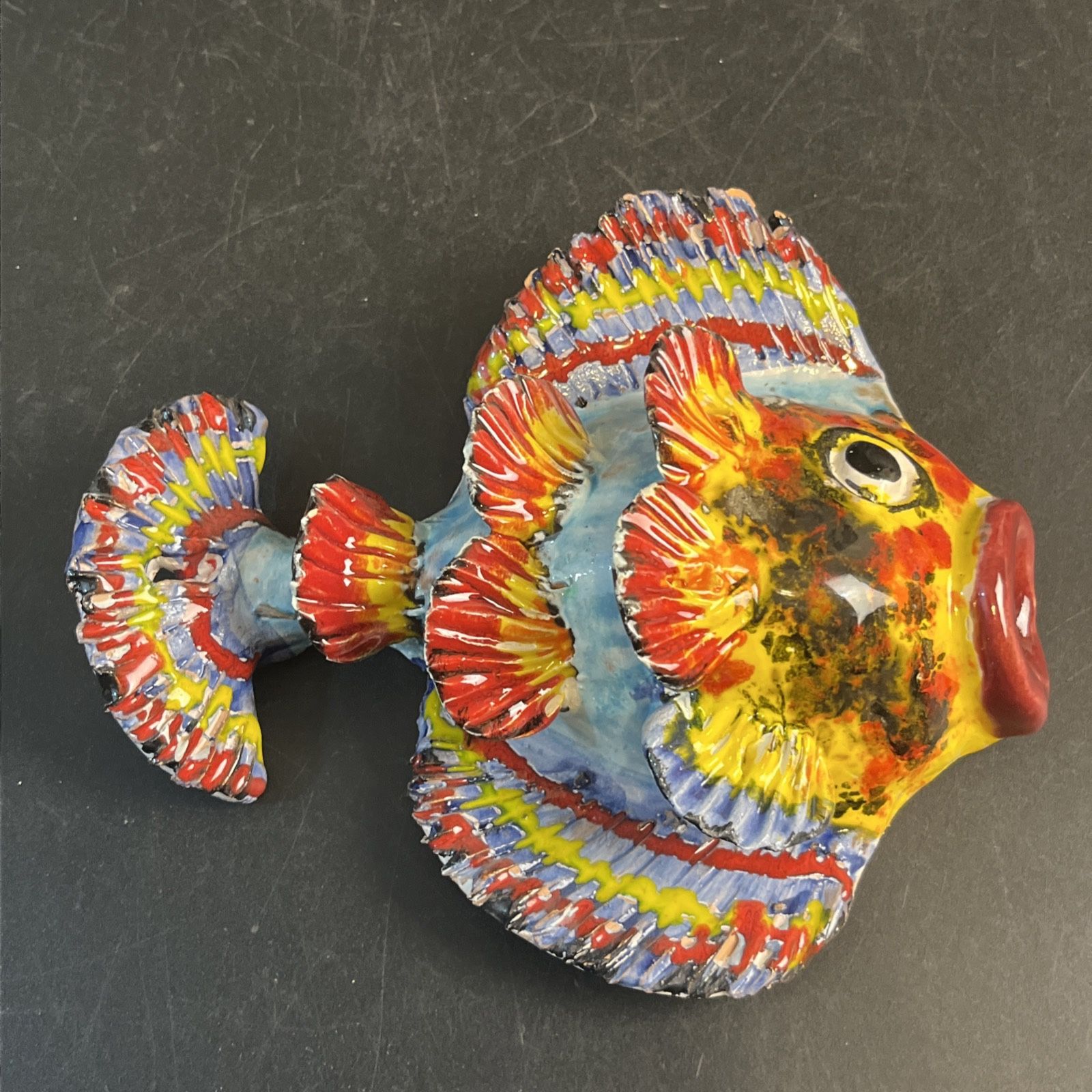 Vtg Fish Wall Hanging Plaque Art Pottery Clay Colorful Lionfish Clownfish 8"