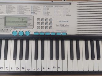 Æsel sig selv Lang Casio LK-220 Lighted Keyboard 61-Key MP3 / USB Port 400 Tones for Sale in  Baldwin, FL - OfferUp
