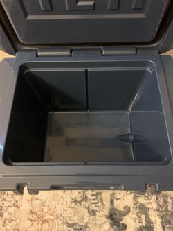 Yeti Chartreuse Tundra 35 for Sale in Avondale, AZ - OfferUp