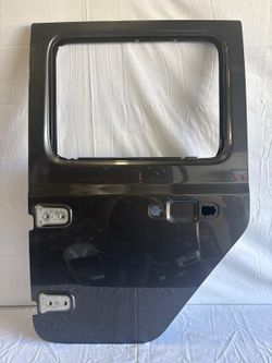 2018-2025 Jeep Wrangler JL Gladiator Rear Left Driver Door Shell OEM (contact info removed)9AP