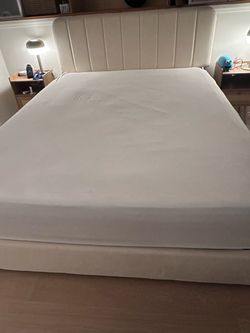 Avocado queen size bed tight top mattress