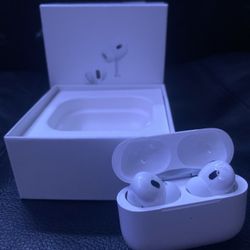 AirPod Pro (2nd Generation) Wireless Charging Case
