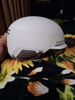 Smith Scout Snowboarding Helmet Like New