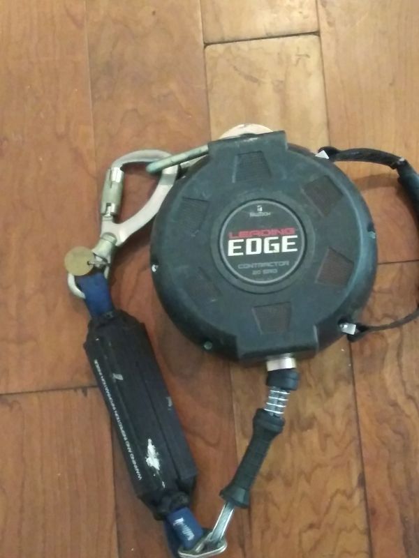 Roofing yoyo and harness for Sale in Chino, CA OfferUp