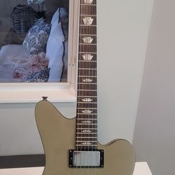 Electric Guitar Charvel 