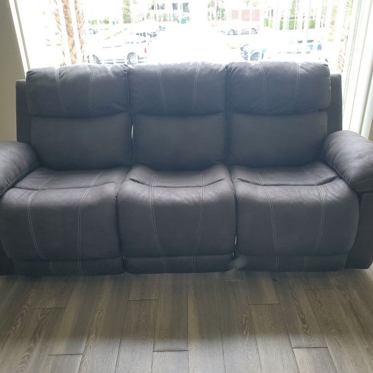 BRAND NEW LEATHER SOFA