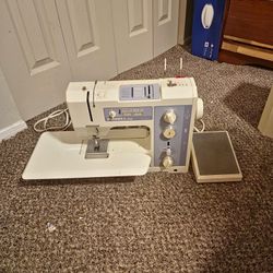 Bernina 1030 Sewing Machine