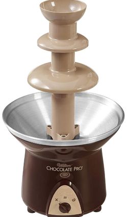 Chocolate fountain / fondue fountain
