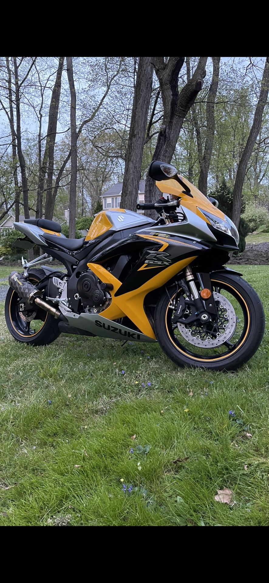 2008 Suzuki GSXR 600cc Black & Yellow & Grey