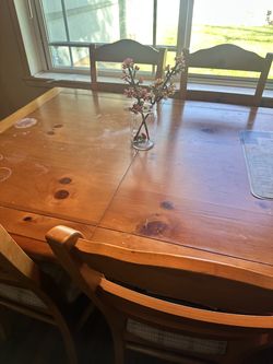 Kitchen table