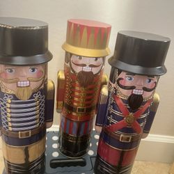 Vintage Nutcrackers 3set Tins Christmas 
