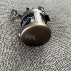 Vintage Quantum IR3 Baitcaster Round Reel