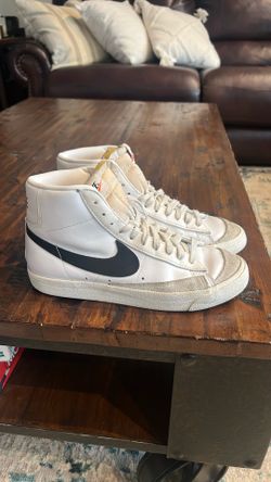 Nike Blazers- - Women’s Size 9