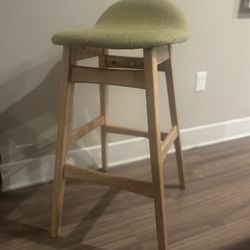 2 STOOLS