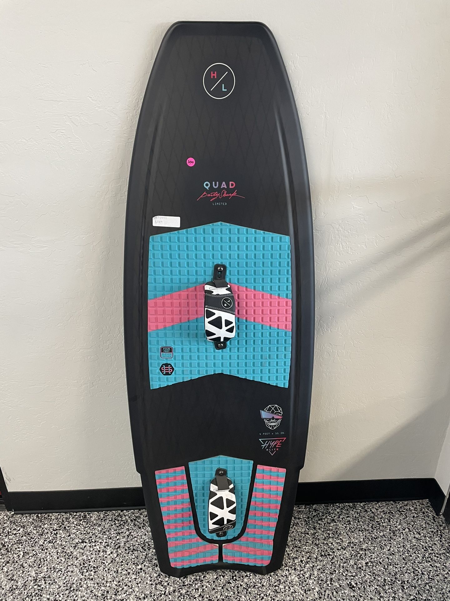 Hyperlite Party Shark 4,11 