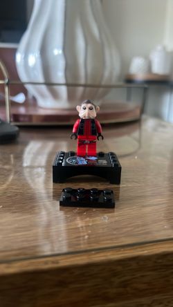 Lego nien nunb