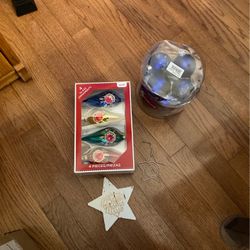 FREE Christmas Ornaments